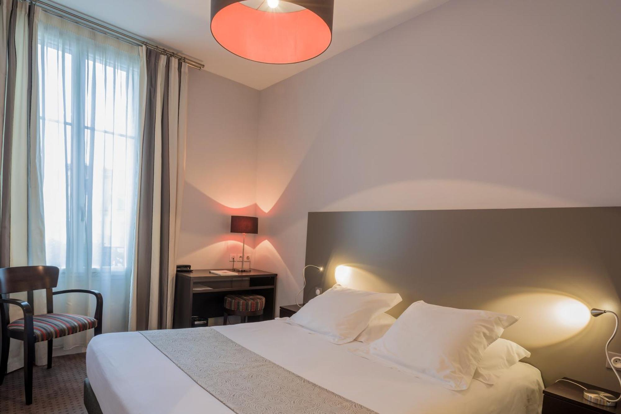 Hotel Ronsard Tours Ngoại thất bức ảnh